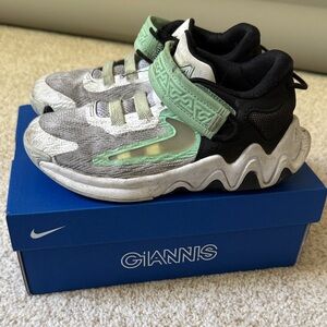 Nike Giannis Immortality 2 (PS) 13C white black barely volt